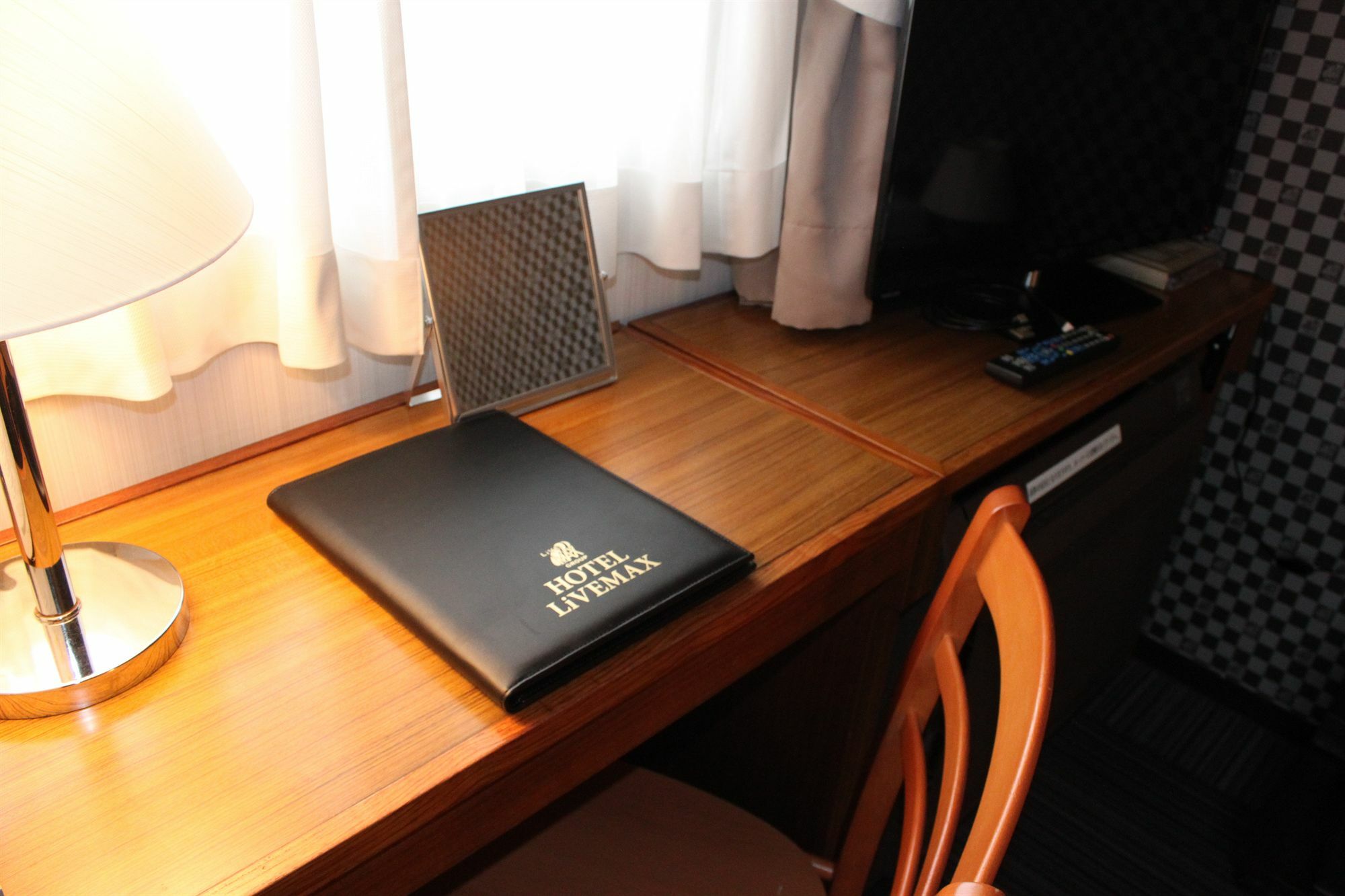 Hotel Livemax Budget Tokyo Hamura Ekimae מראה חיצוני תמונה